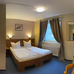 Hotell Ansbach Am Kadewe