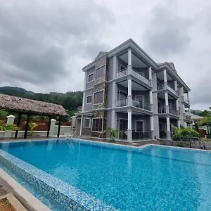 https://phoenix-apartments.maheislandhotels.com
