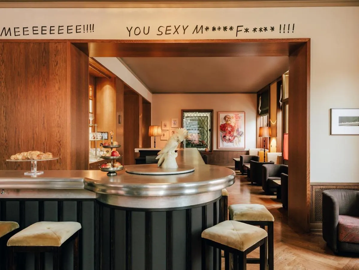*****  Boutique Hotel Chateau Royal Berlin Germany