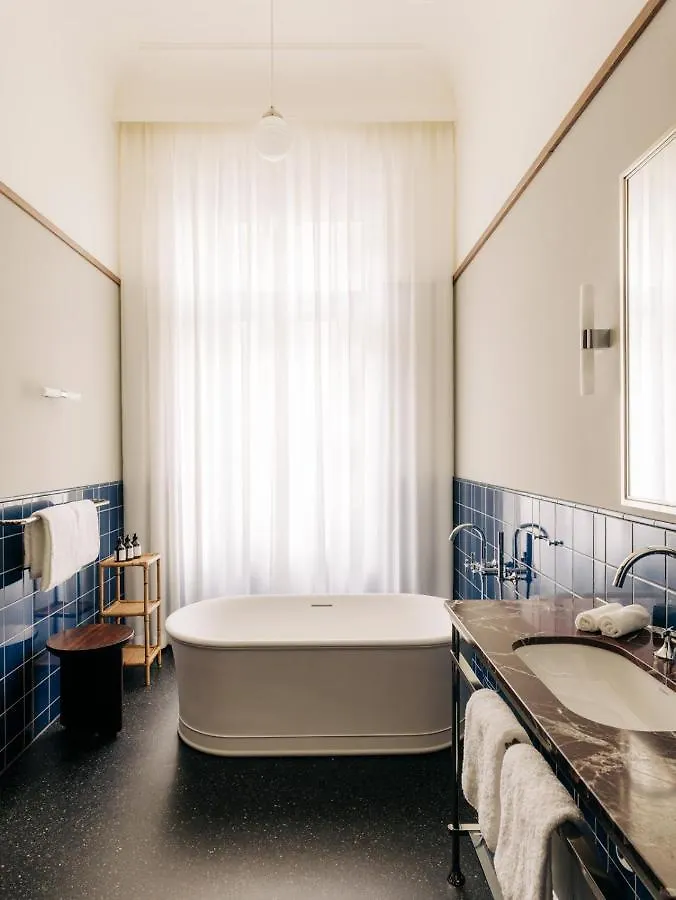 Boutique Hotel Chateau Royal Berlin 5*,  Tyskland